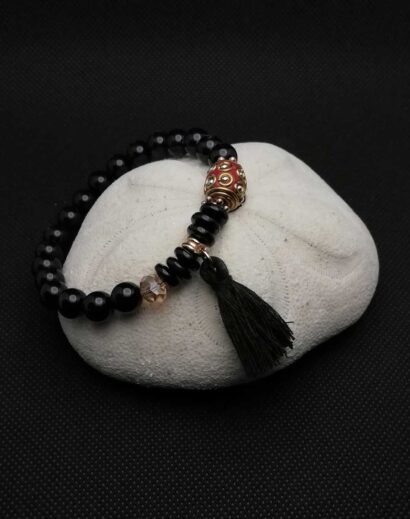 BEA011-04 Pulseira de Ágata negra com conta artesanal nepalesa