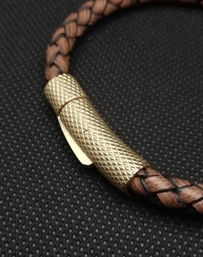Pulseira de Couro castanho claro trançado com fecho de Aço inoxidável